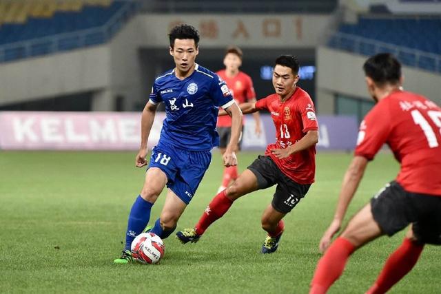 郭士强：中国男篮容错率低 世预赛后边每场较量都很关键
